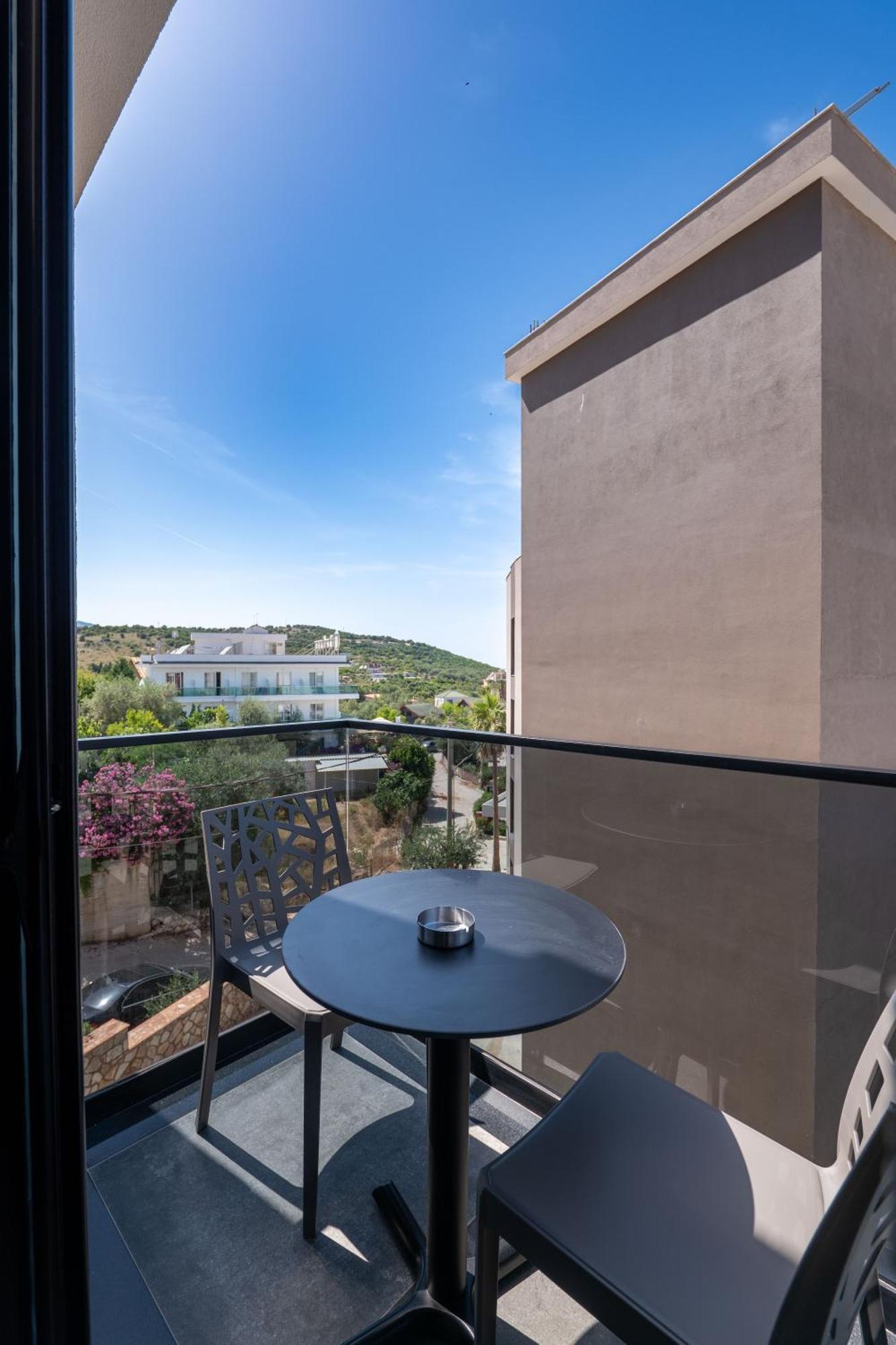 Norge Hotel Ксамил Экстерьер фото